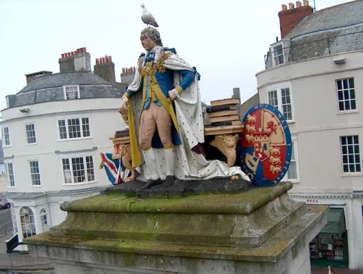 George III statue and plinth before restoration